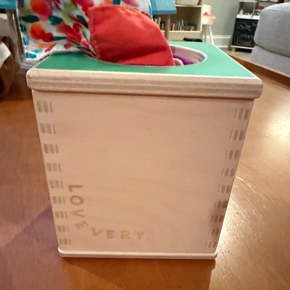 Colorful Tissue Box Toy for Kids - Picture 2 of 3